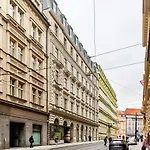 Luxury In The Centre Apartament Praga