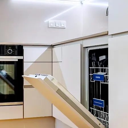 Luxury In The Centre شقة *